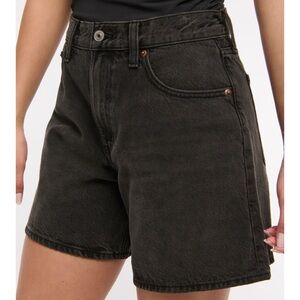 Abercrombie & Fitch Women’s The Loose Short High Rise in Black 34/18